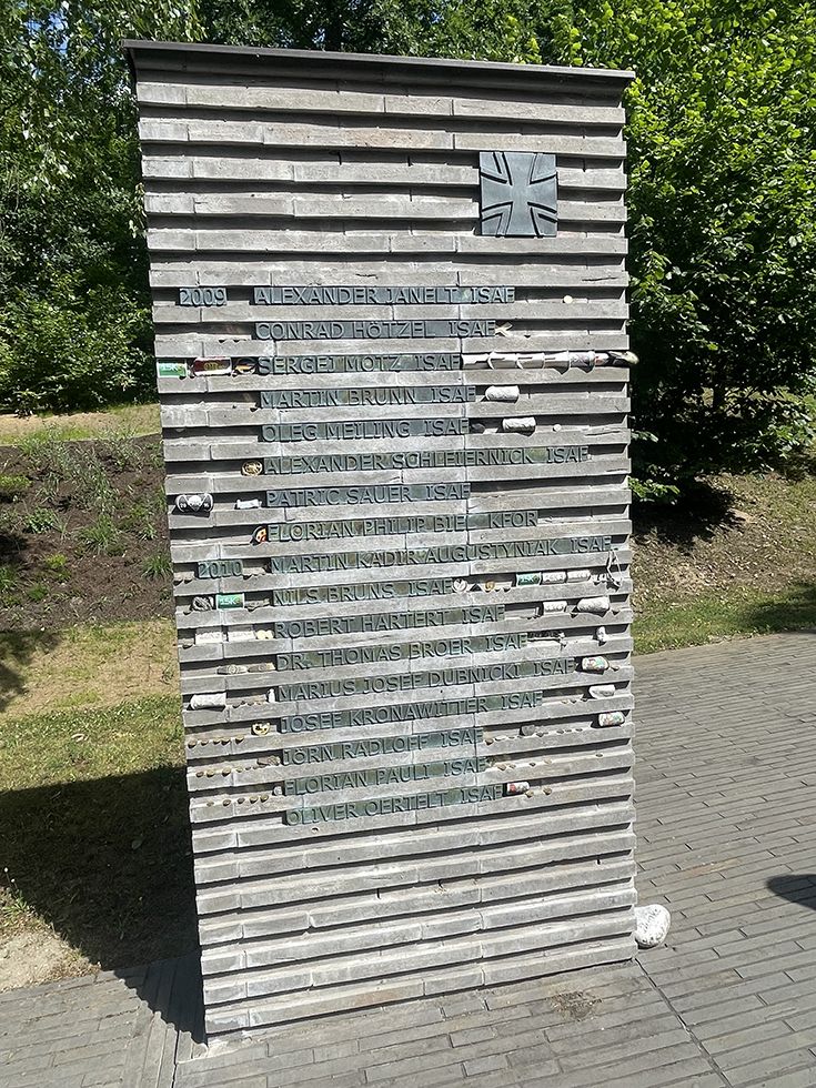 Wald der Erinnerung, Ehrenhaine Bundeswehr