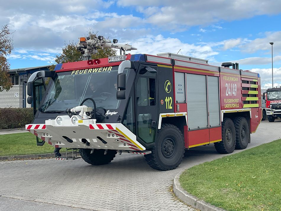 Tag der Fallschirmjäger 2024 - Flugplatzfeuerwehr